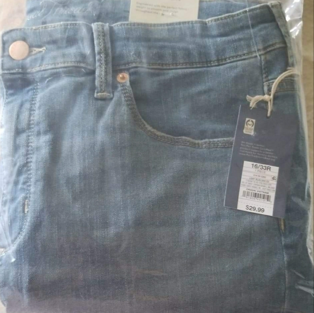 Women's High-Rise Distressed Skinny Ankle Jeans - Picture 4 of 4